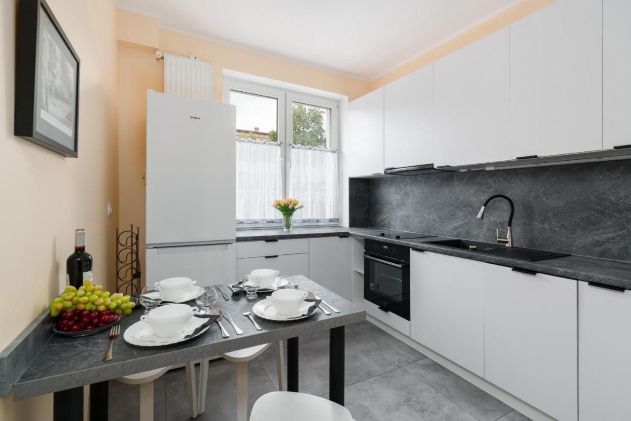 Kosinskiego Apartment Poznan By Noclegi Renters Ngoại thất bức ảnh
