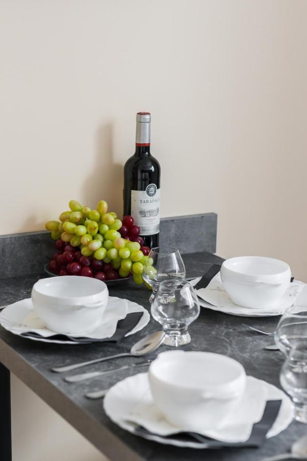Kosinskiego Apartment Poznan By Noclegi Renters Ngoại thất bức ảnh